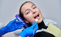 Fluoryzacja zębów – co ona daje?